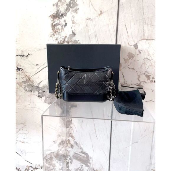 Chanel Women Pre-Loved Bag Very Good Condition - Picture 2 of 9